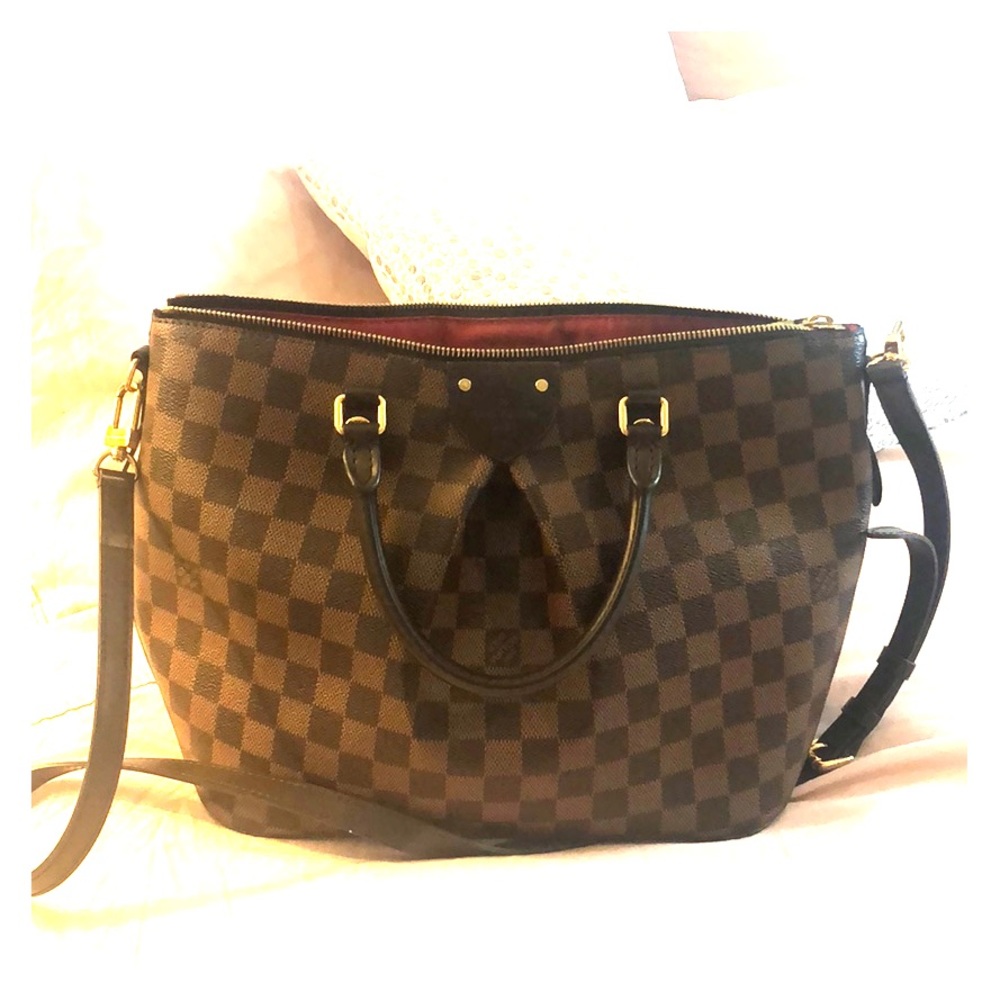 Authentic Louis Vuitton crossbody Siena PM bag